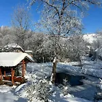 Inn будинок художника шипіт *