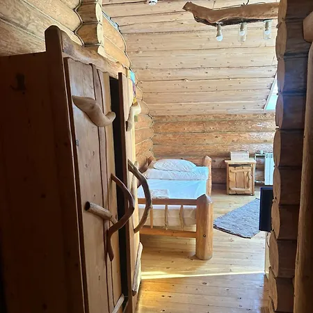 будинок художника шипіт 宾馆